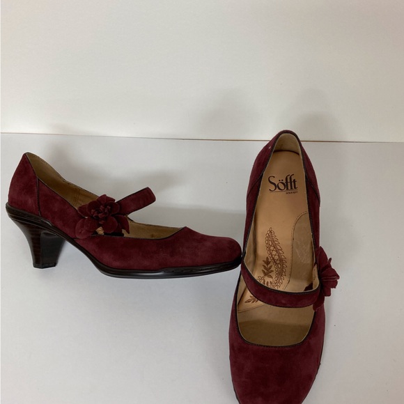 Sofft Suede Mary Jane Shoes Never Worn! Sz 9.5 Wide - Picture 2 of 5
